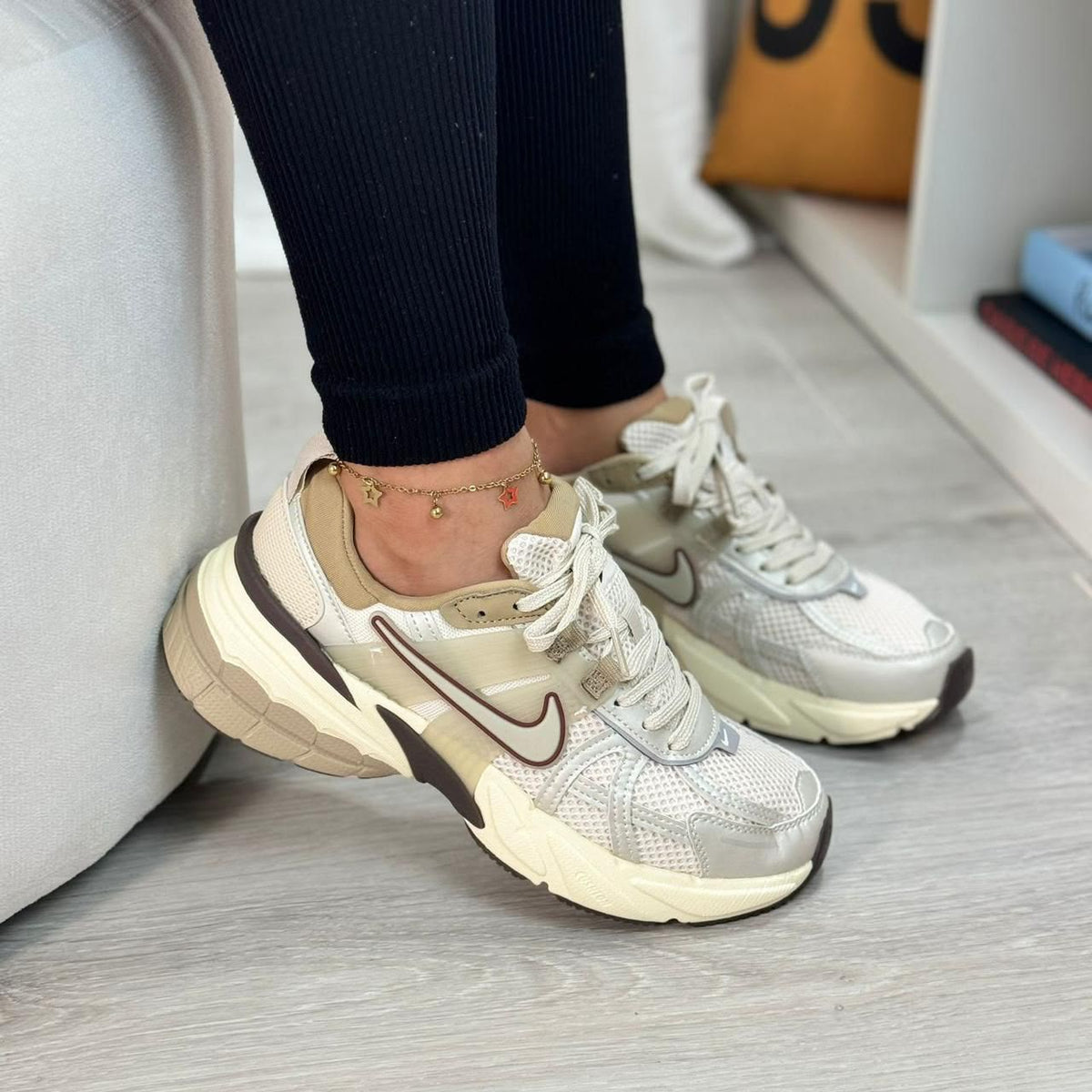 V2K BEIGE