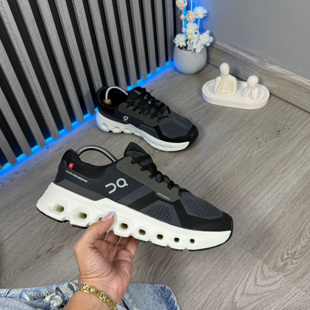 On Cloudrunner 2