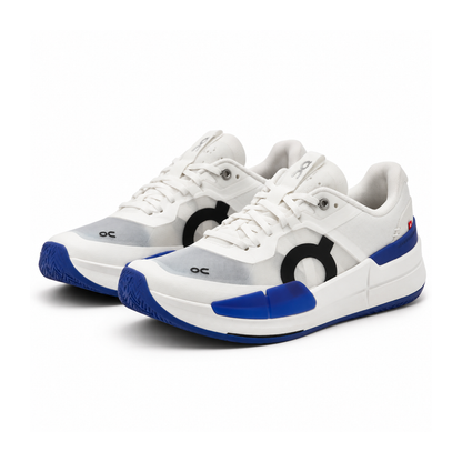 On THE ROGER Pro 2 White Indigo, par tres cuartos