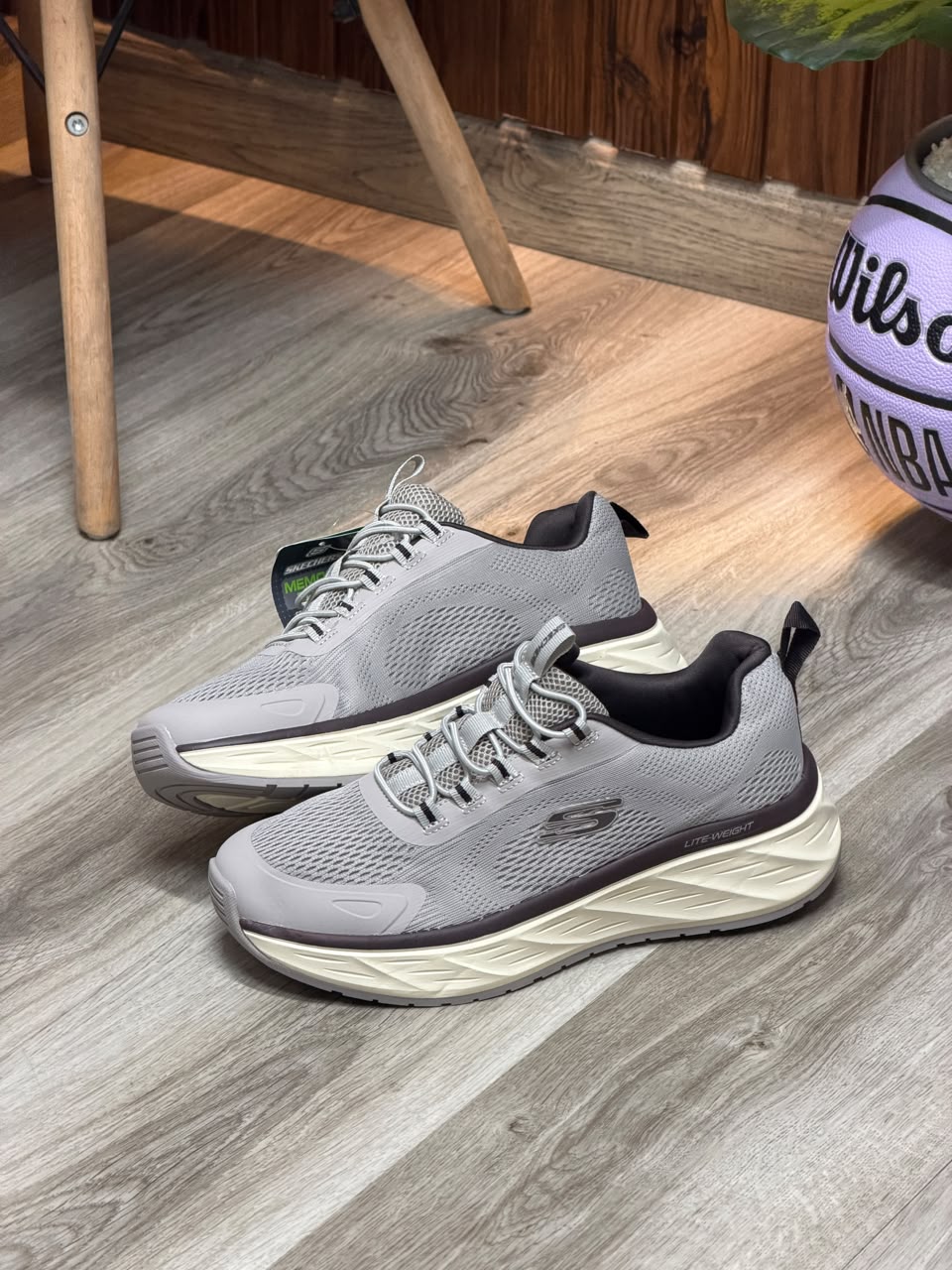 Skechers