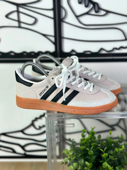 Adidas Spezial